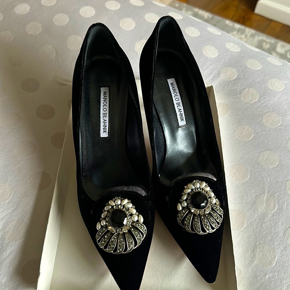 Blahnik Stunning almost new Designer Evening Pumps